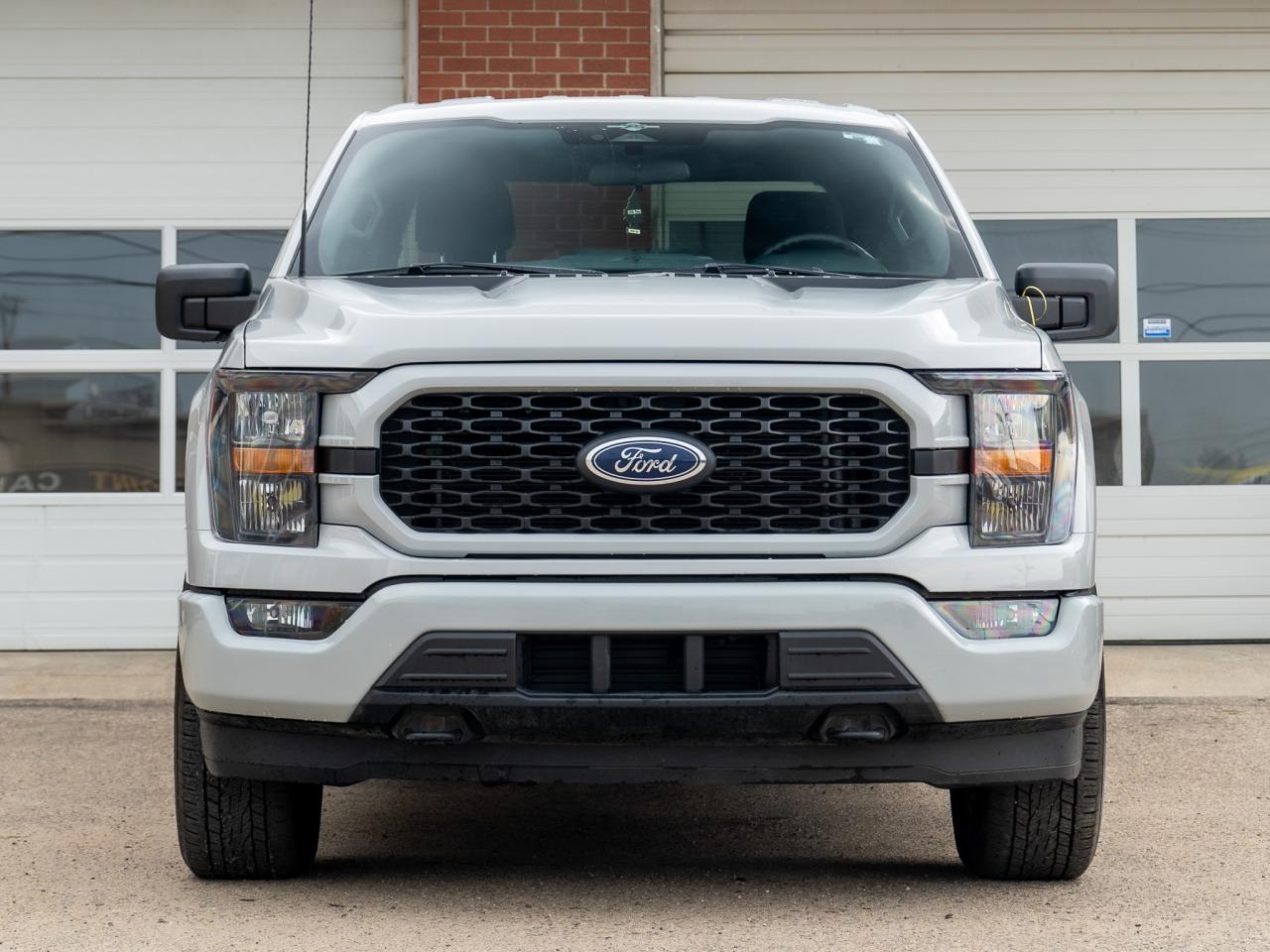 2023 Ford F-150 XLT - Photo #2