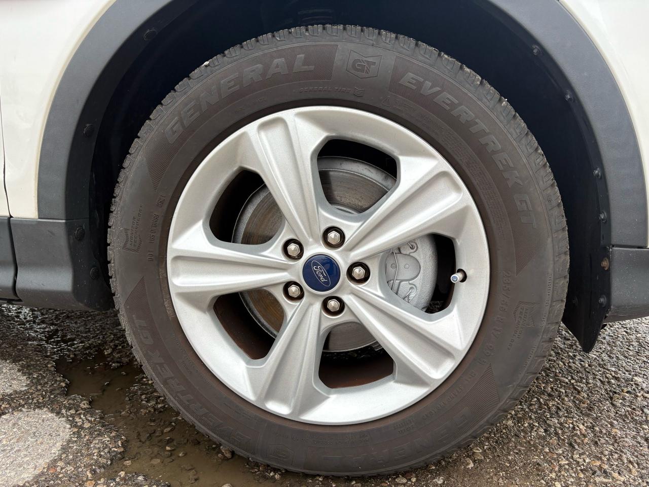 2015 Ford Escape SE - Photo #4