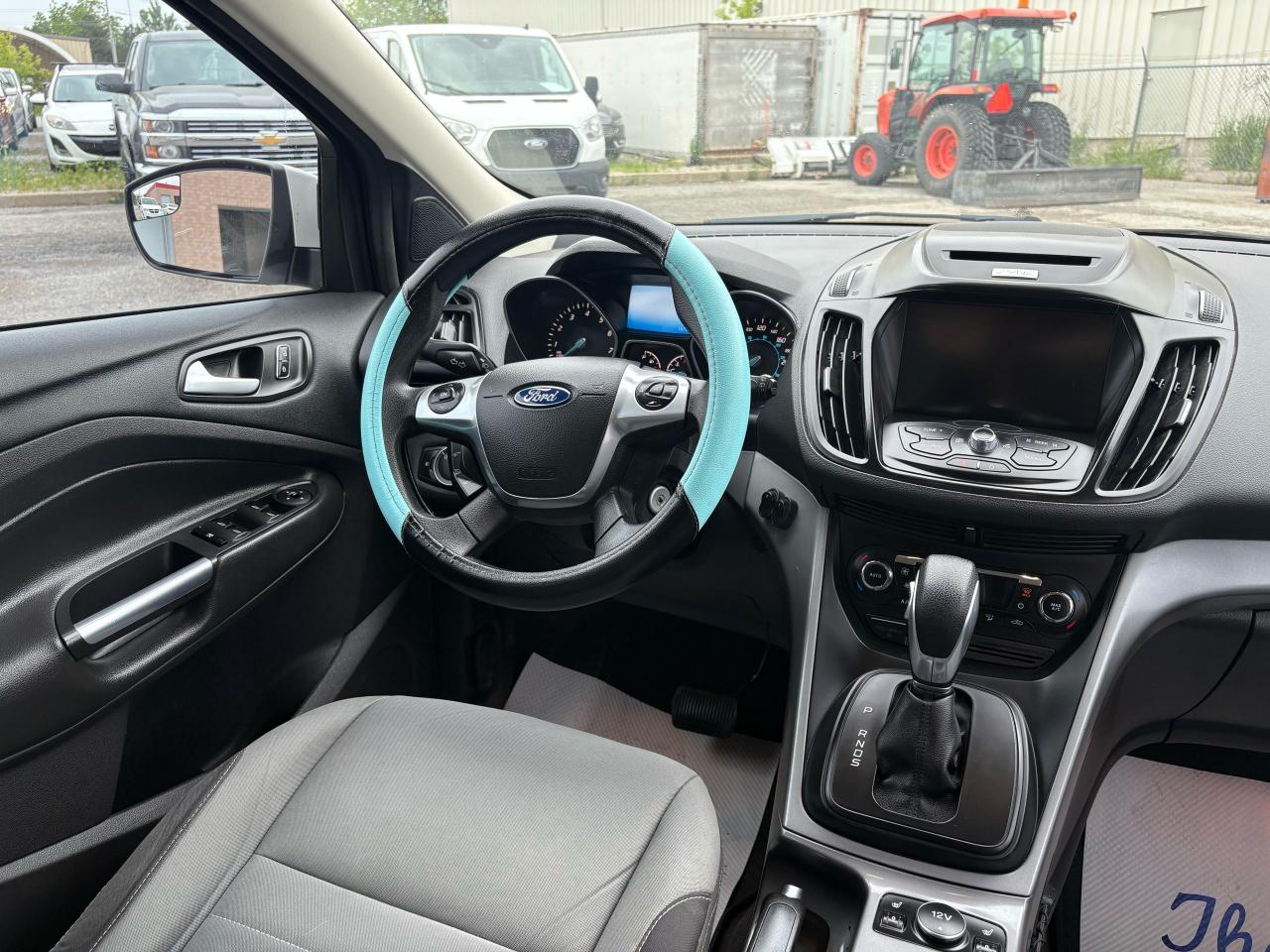 2015 Ford Escape SE - Photo #11
