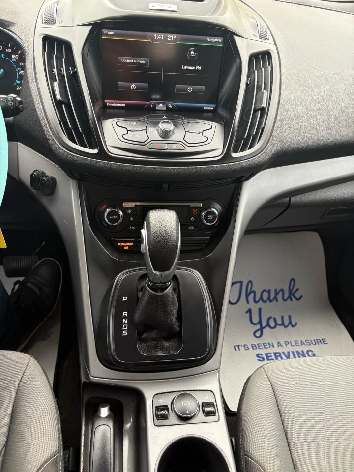 2015 Ford Escape SE - Photo #12
