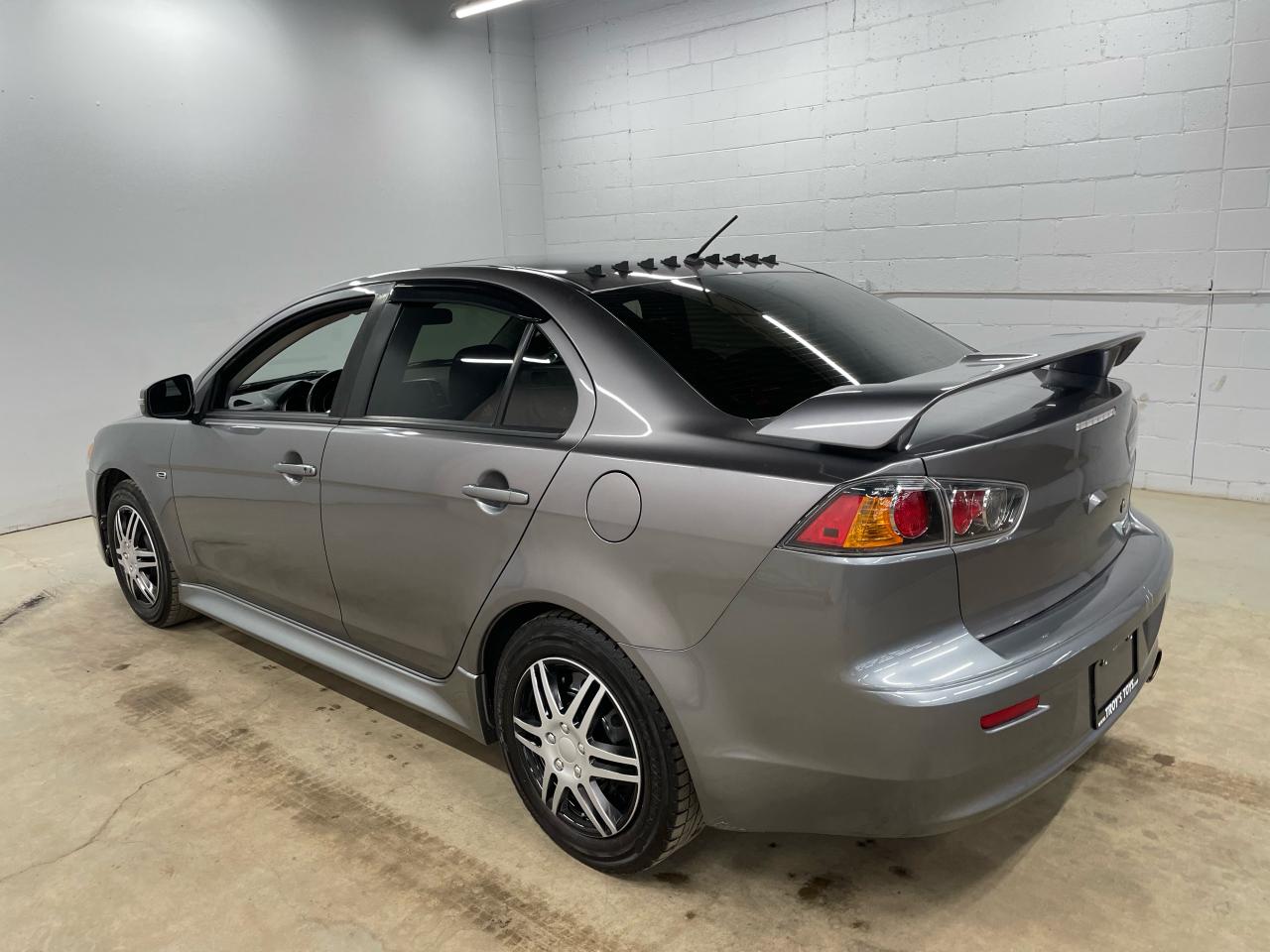 2017 Mitsubishi Lancer SE AWC Photo4