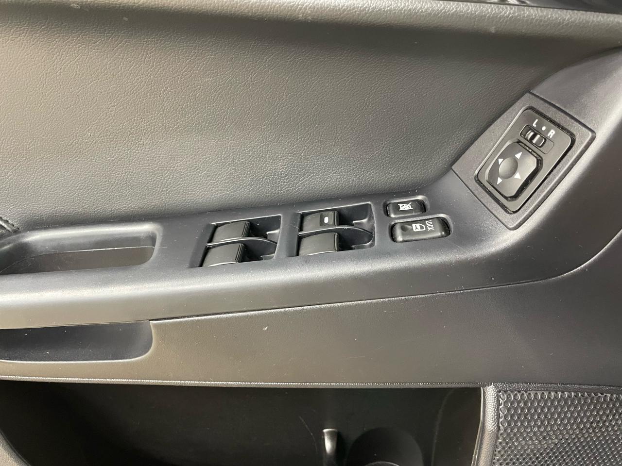 2017 Mitsubishi Lancer SE AWC Photo39