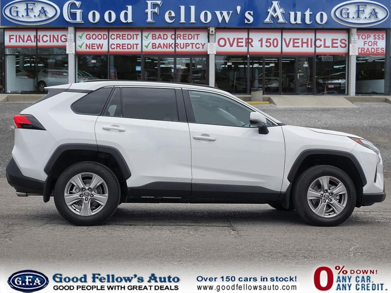 2023 Toyota RAV4 XLE MODEL, AWD, SUNROOF, REARVIEW CAMERA, HEATED S - Photo #3
