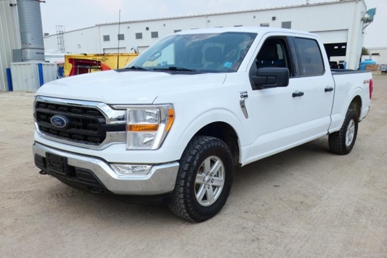 2022 Ford F-150 XLT w/Power cloth seats, NAV, BUC - Photo #2