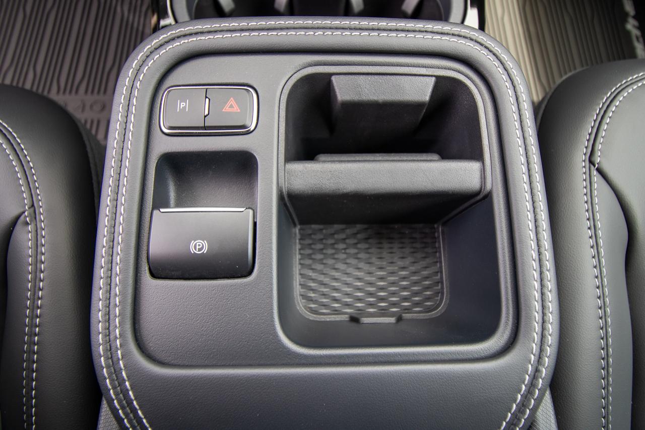 2025 Ford Mustang Mach-E Select RWD Photo5