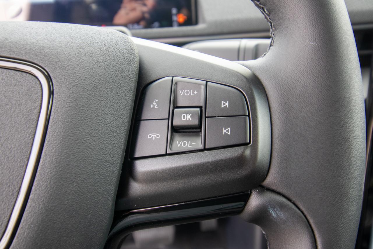 2025 Ford Mustang Mach-E Select RWD Photo5