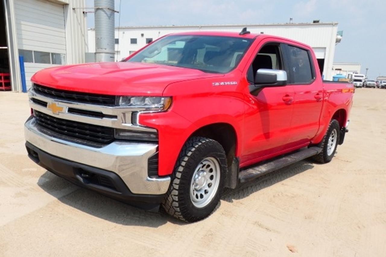 2021 Chevrolet Silverado 1500 LT 4WD Crew Cab w/Htd cloth seats, BUC - Photo #2