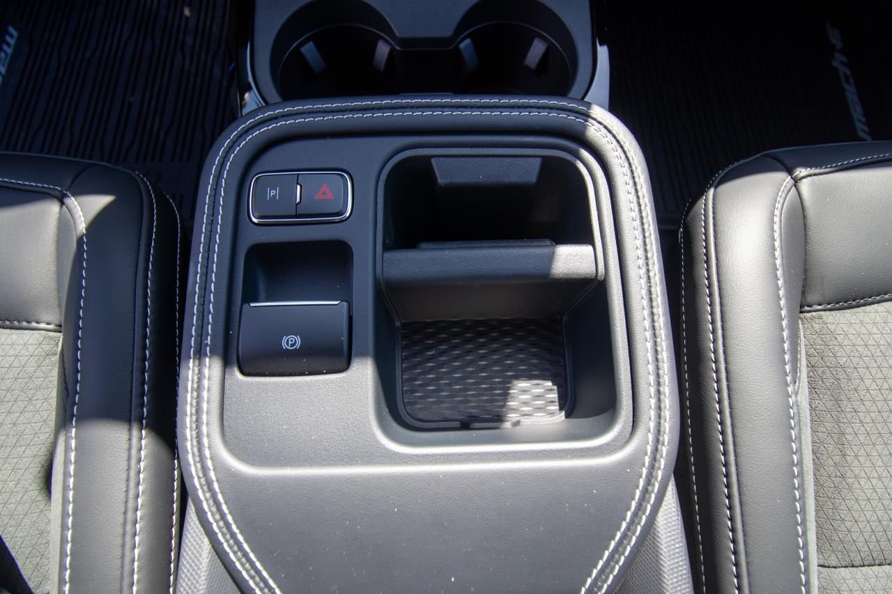 2025 Ford Mustang Mach-E GT AWD Photo5