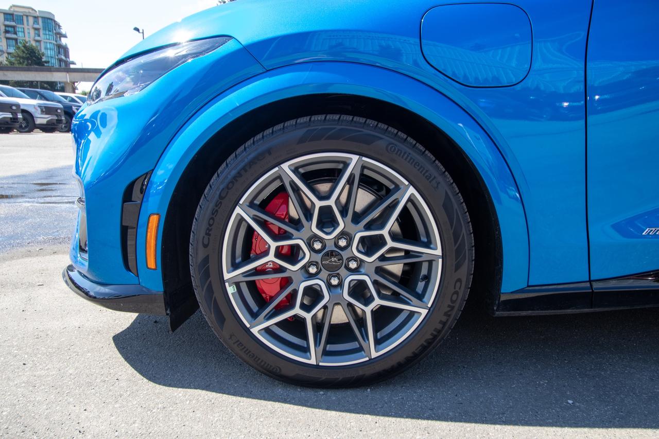 2025 Ford Mustang Mach-E GT AWD Photo5