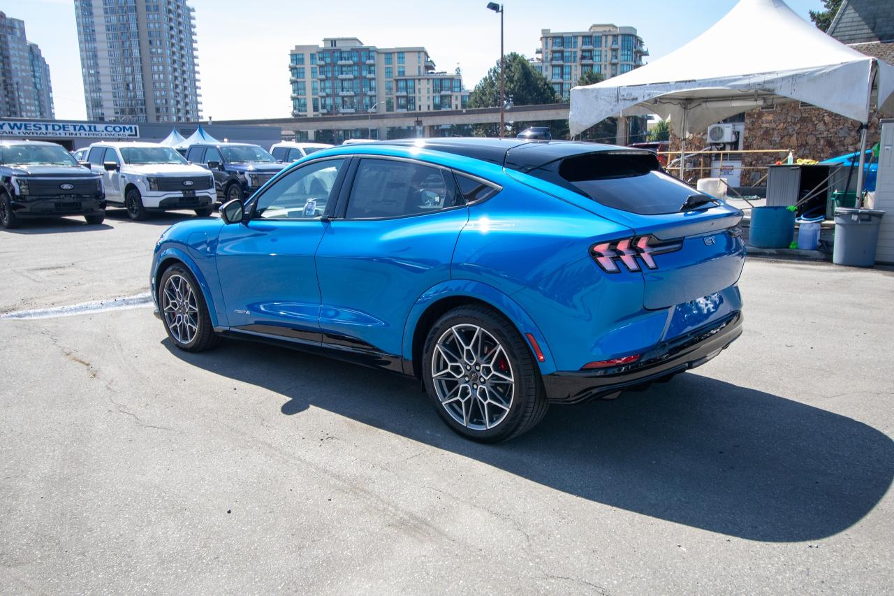 2025 Ford Mustang Mach-E GT AWD Photo5