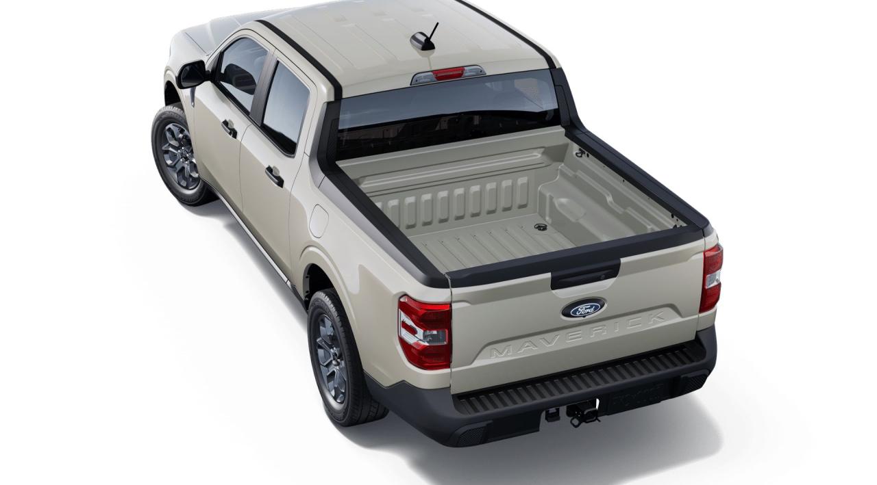 2025 Ford Maverick XLT AWD SuperCrew Photo1