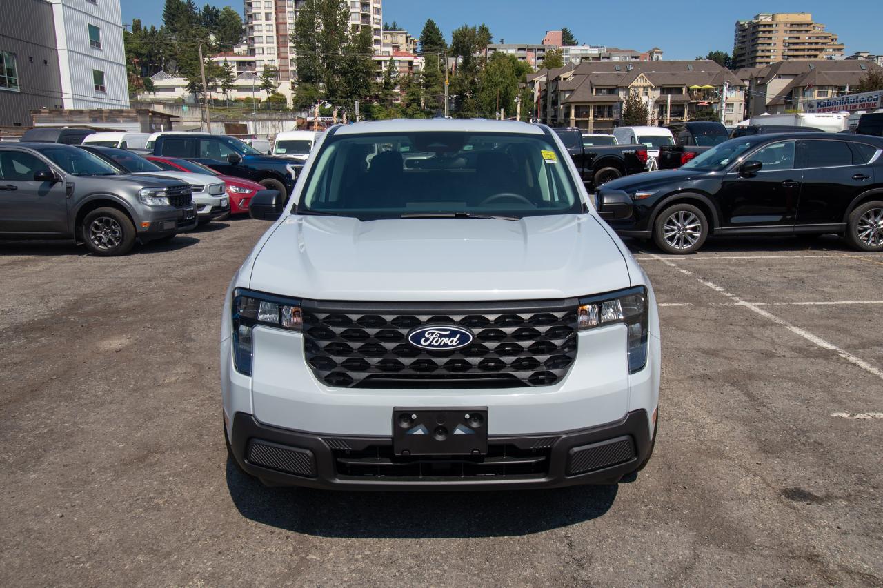 2025 Ford Maverick XLT AWD SuperCrew Photo2
