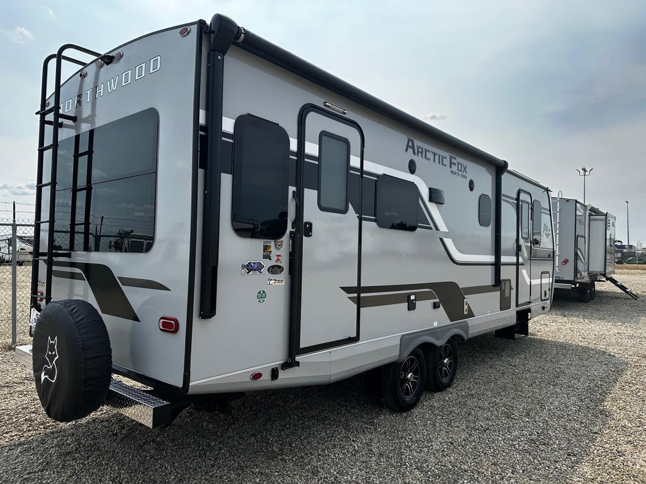 2025 Arctic Fox North Fork 25Y 