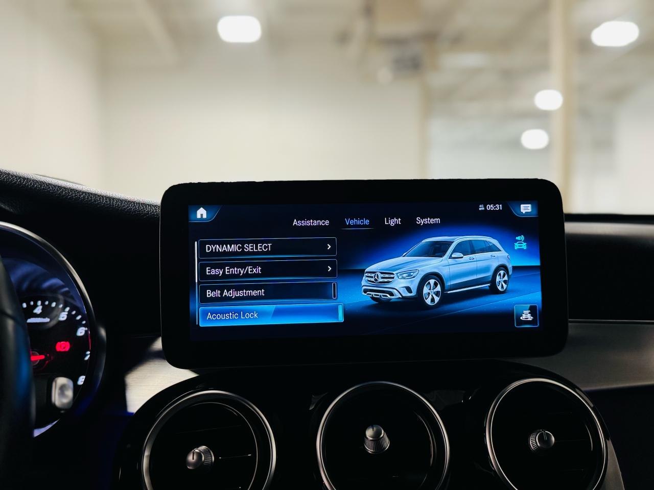 2021 Mercedes-Benz GLC 300 GLC 300 - Photo #24