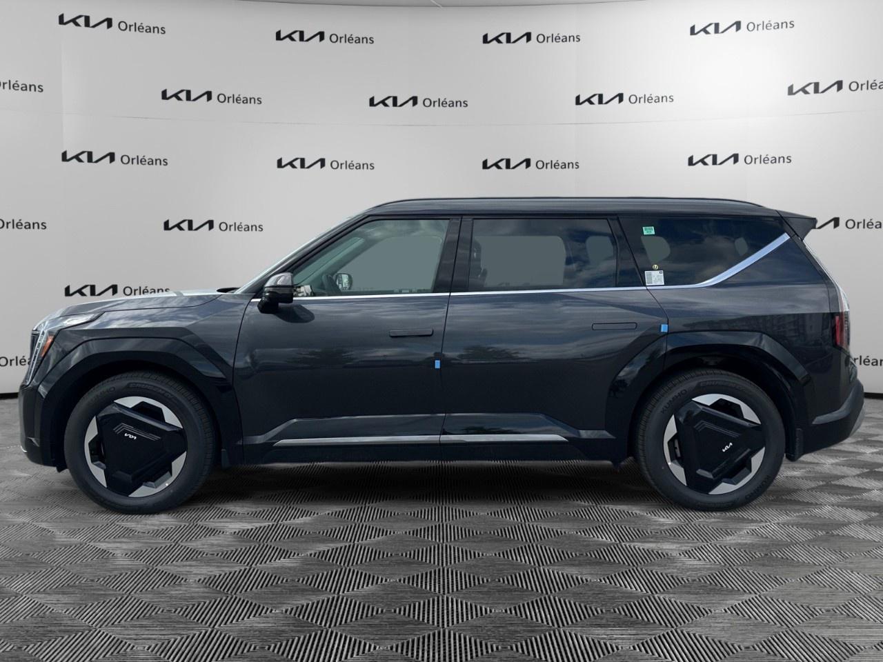 2026 Kia EV9 Land w/Plus Package AWD Photo3