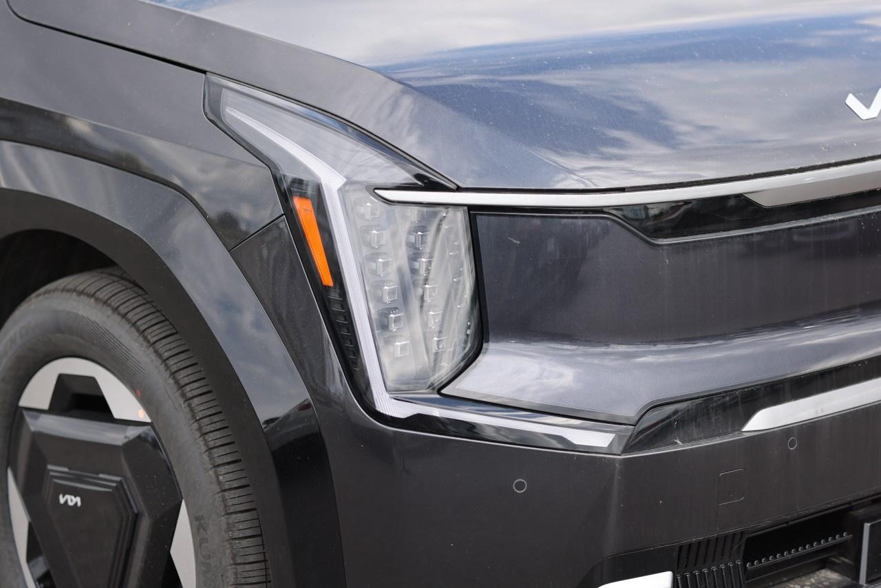 2026 Kia EV9 Land w/Plus Package AWD Photo