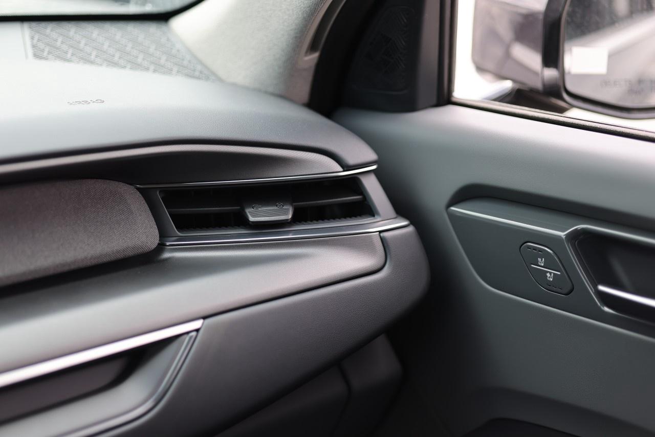 2026 Kia EV9 Land w/Plus Package AWD Photo