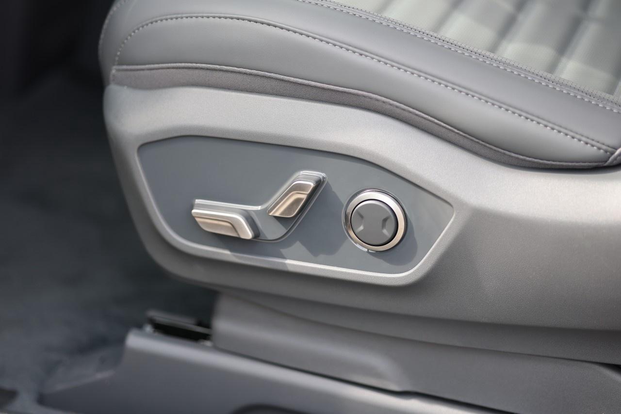 2026 Kia EV9 Land w/Plus Package AWD Photo