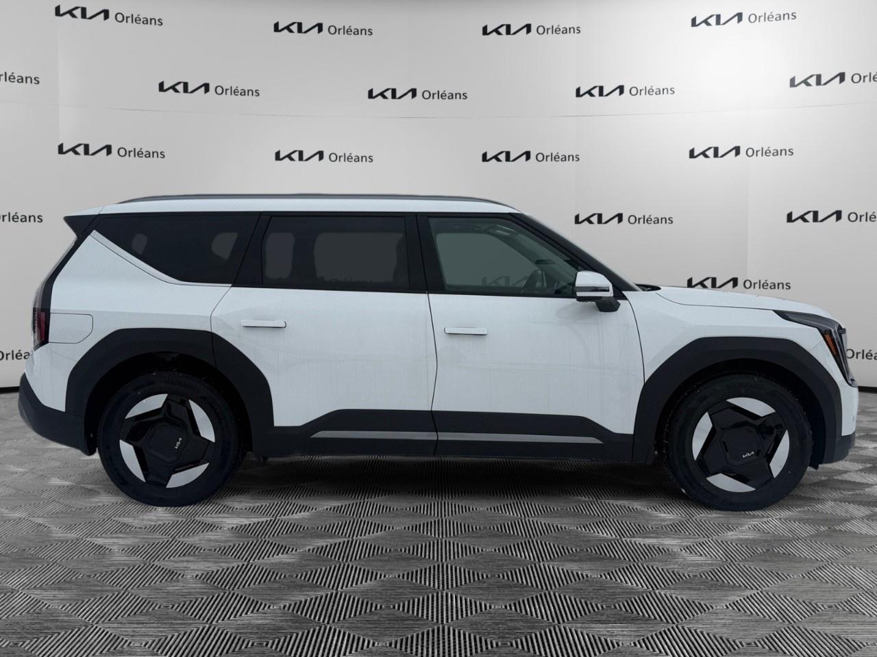 2026 Kia EV9 Land AWD Photo