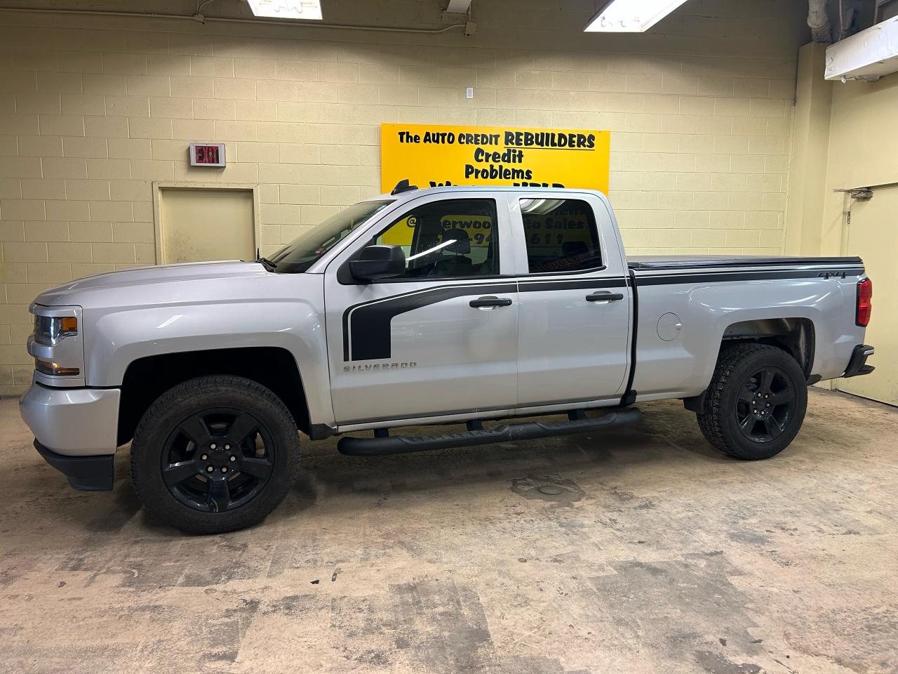 2017 Chevrolet Silverado 1500 Custom - Photo #3