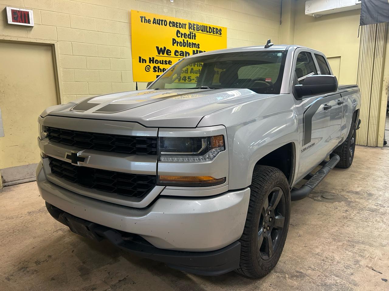 Used 2017 Chevrolet Silverado 1500 Custom for sale in Windsor, ON