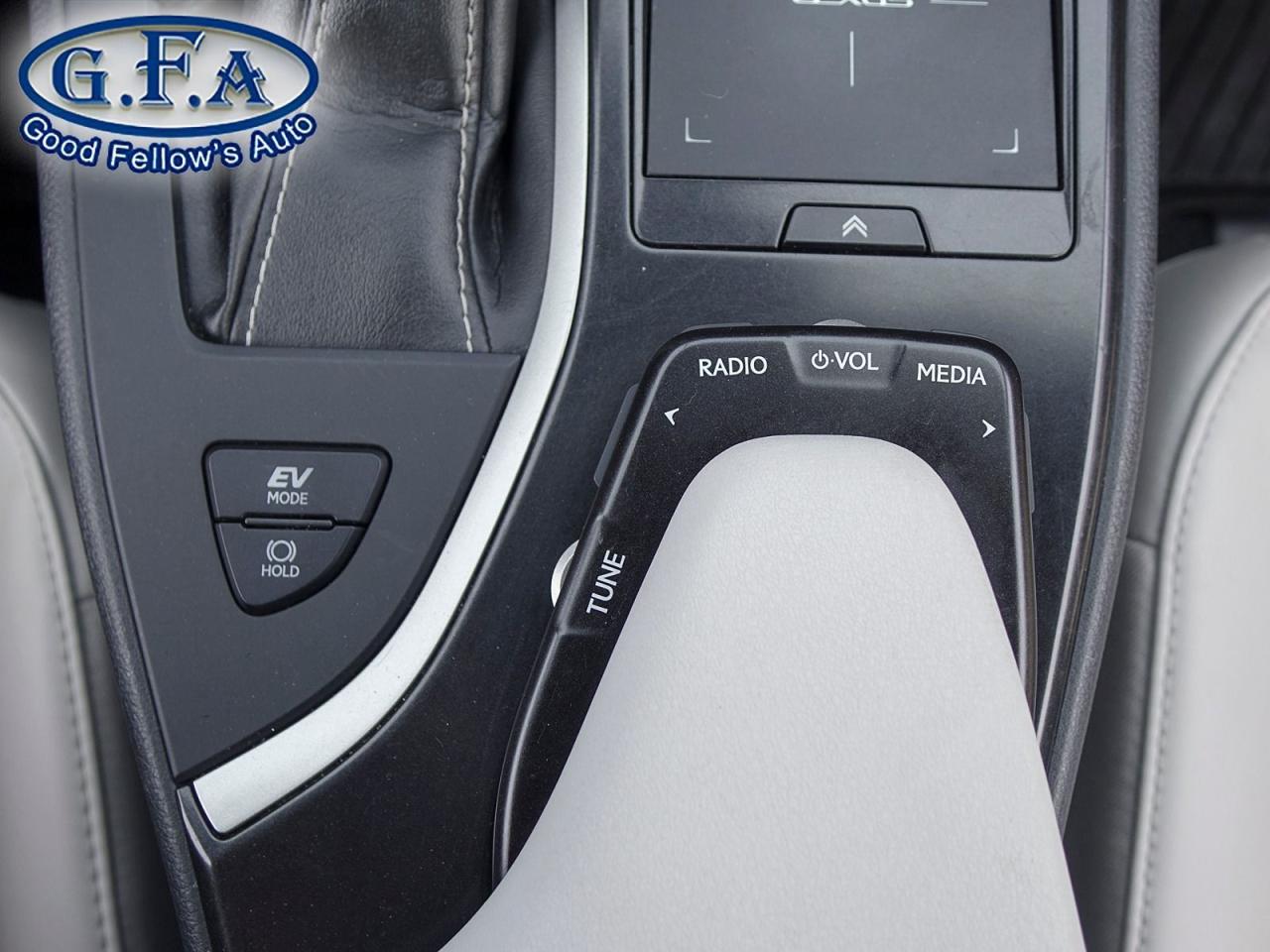 2020 Lexus UX HYBRID, AWD, LEATHER SEATS, SUNROOF, REARVIEW CAME - Photo #20