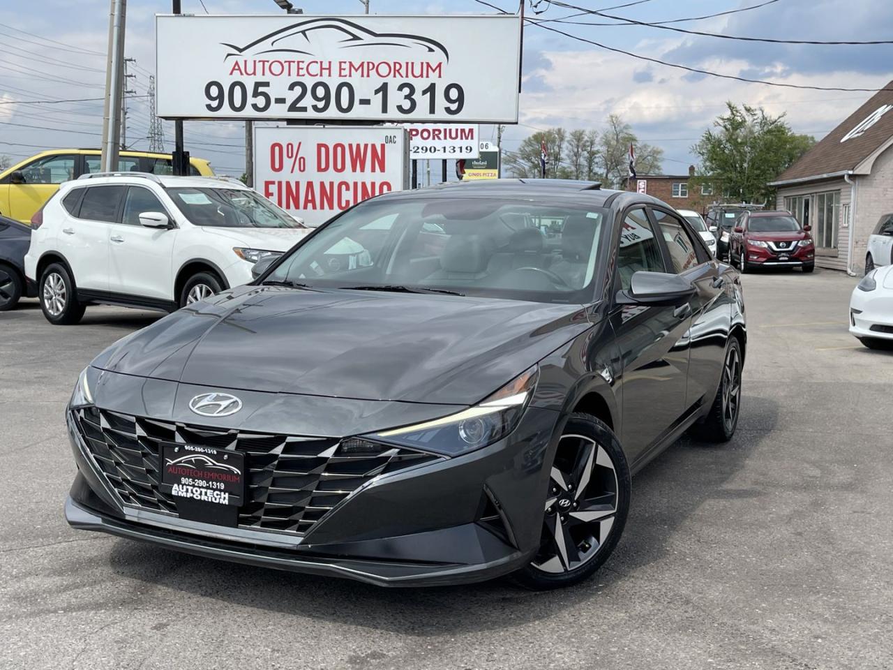 Used 2022 Hyundai Elantra Ultimate w/Two Tone / Sunroof / Blind Spot for sale in Mississauga, ON