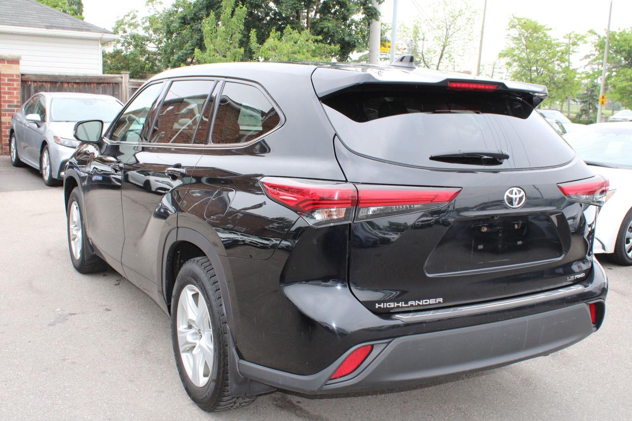 2021 Toyota Highlander LE AWD - Photo #5