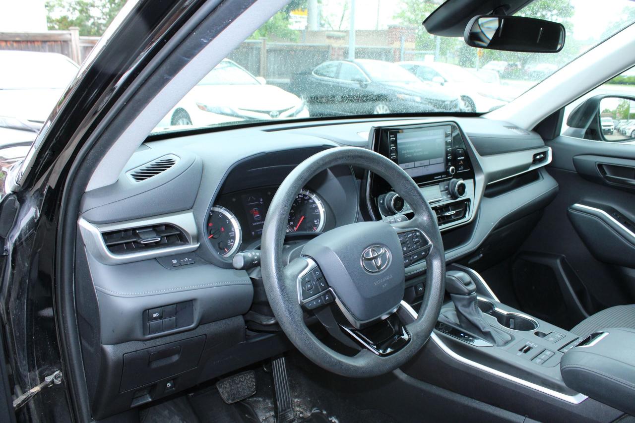 2021 Toyota Highlander LE AWD - Photo #18