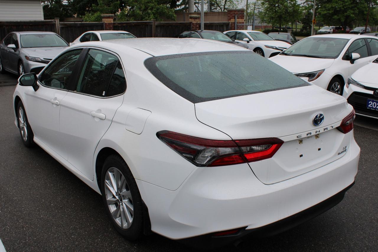 2023 Toyota Camry HYBRID LE - Photo #3