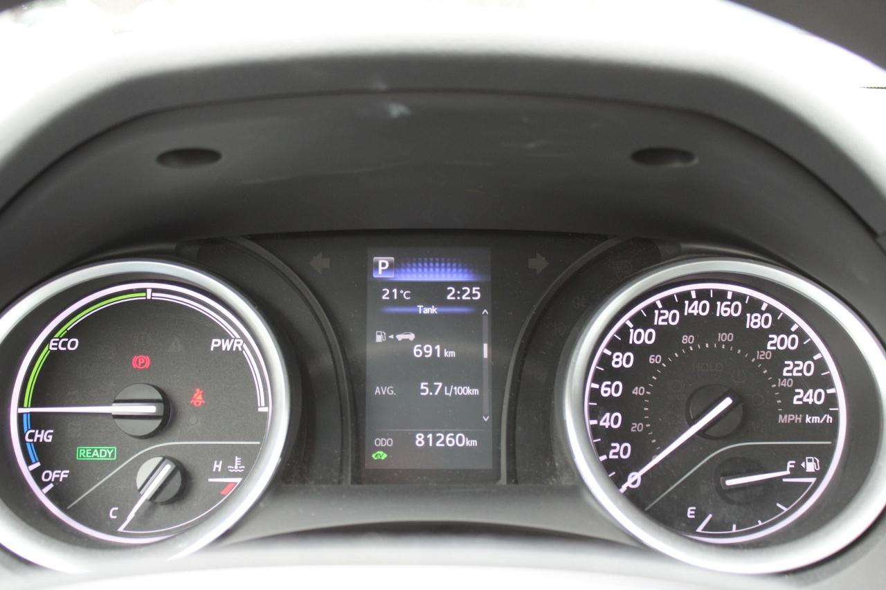 2023 Toyota Camry HYBRID LE - Photo #8