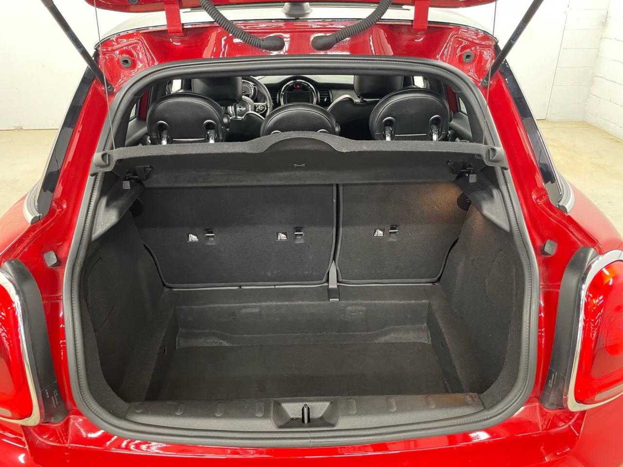 2017 MINI Cooper 5dr HB