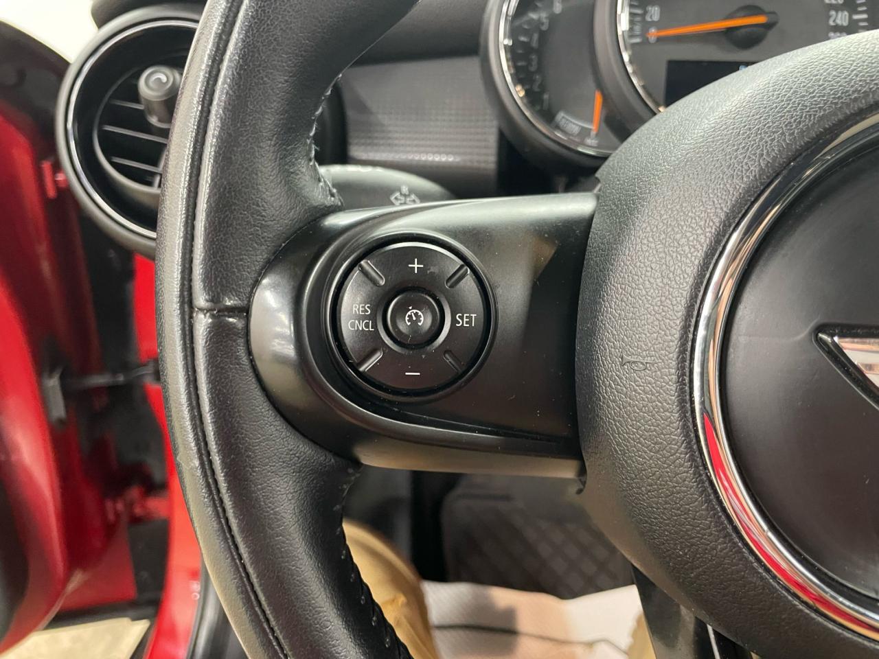 2017 MINI Cooper 5dr HB