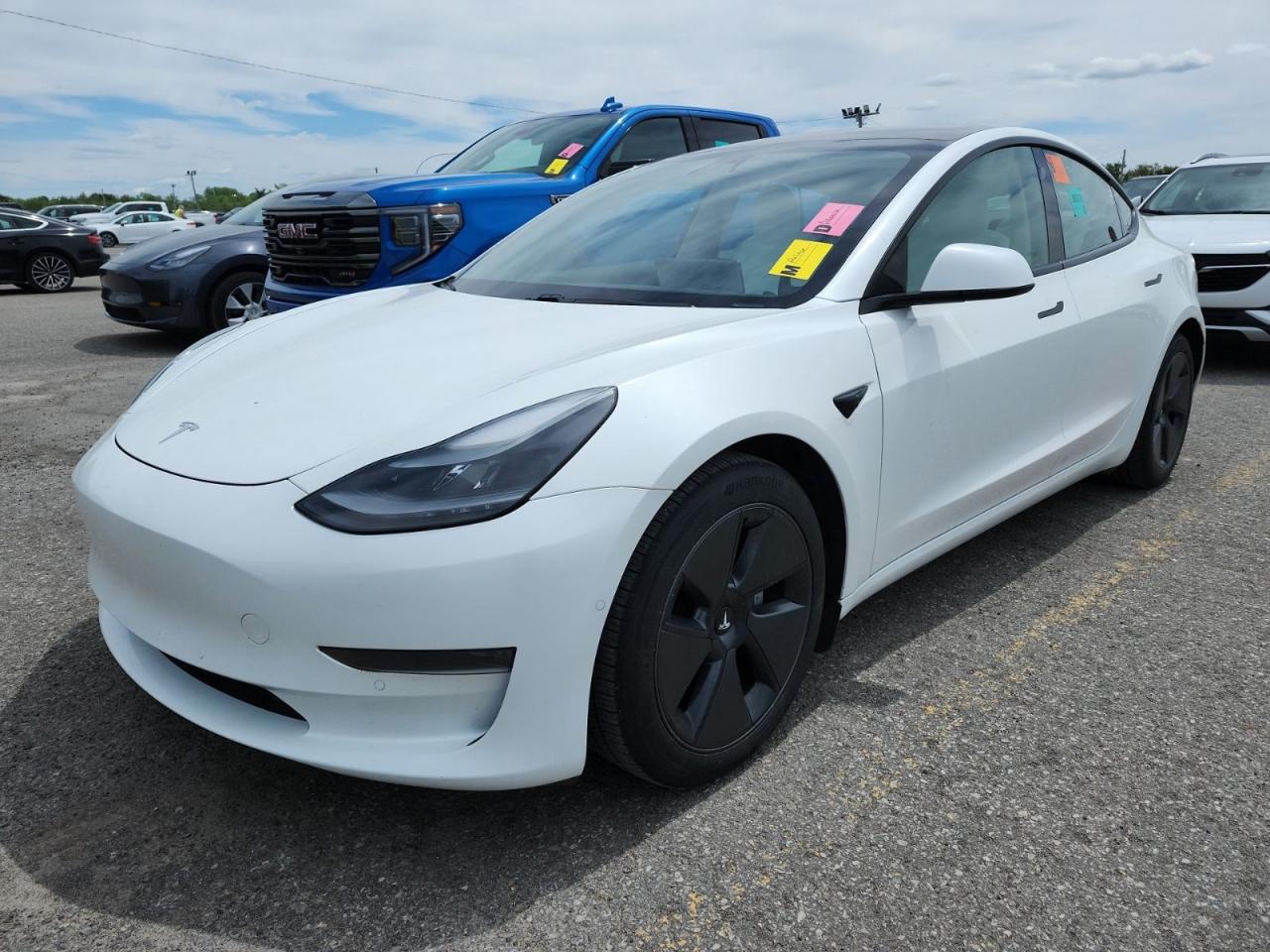 Used 2021 Tesla Model 3 SR PLUS Pearl White with WHITE INT / Pano Roof / Leather for sale in Mississauga, ON