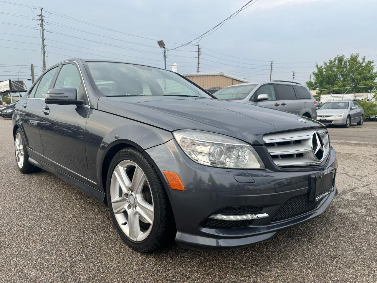 2011 Mercedes-Benz C-Class C 300 Photo2