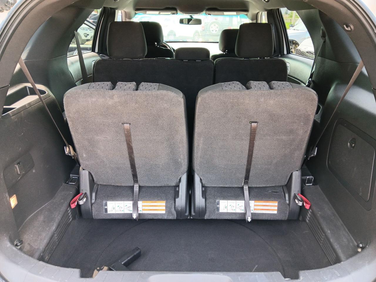 2014 Ford Explorer XLT, 7 Pass 4x4, Htd Seats, Bu Cam, Power liftgate - Photo #7