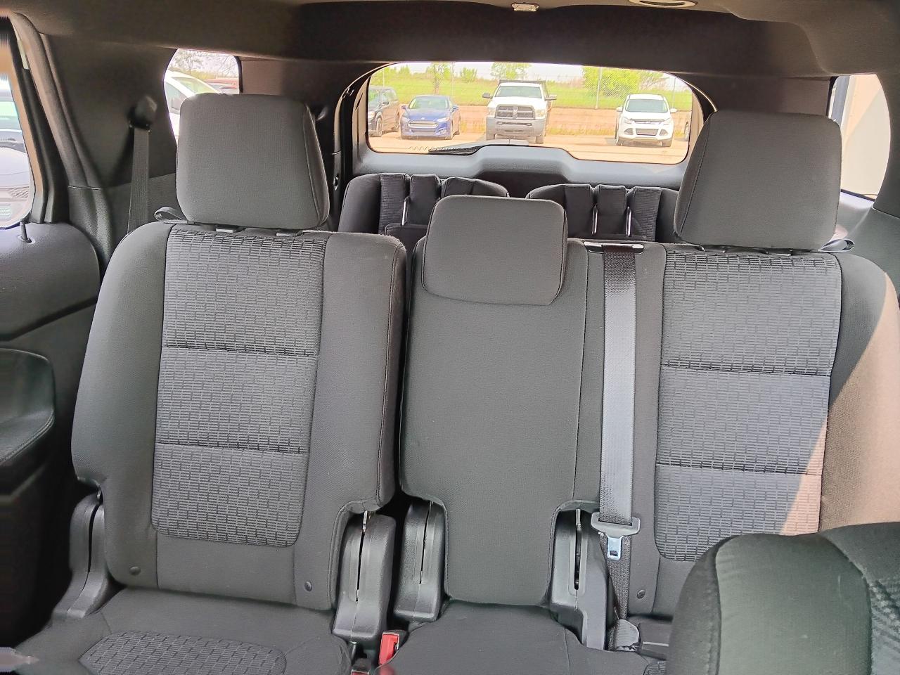 2014 Ford Explorer XLT, 7 Pass 4x4, Htd Seats, Bu Cam, Power liftgate - Photo #18