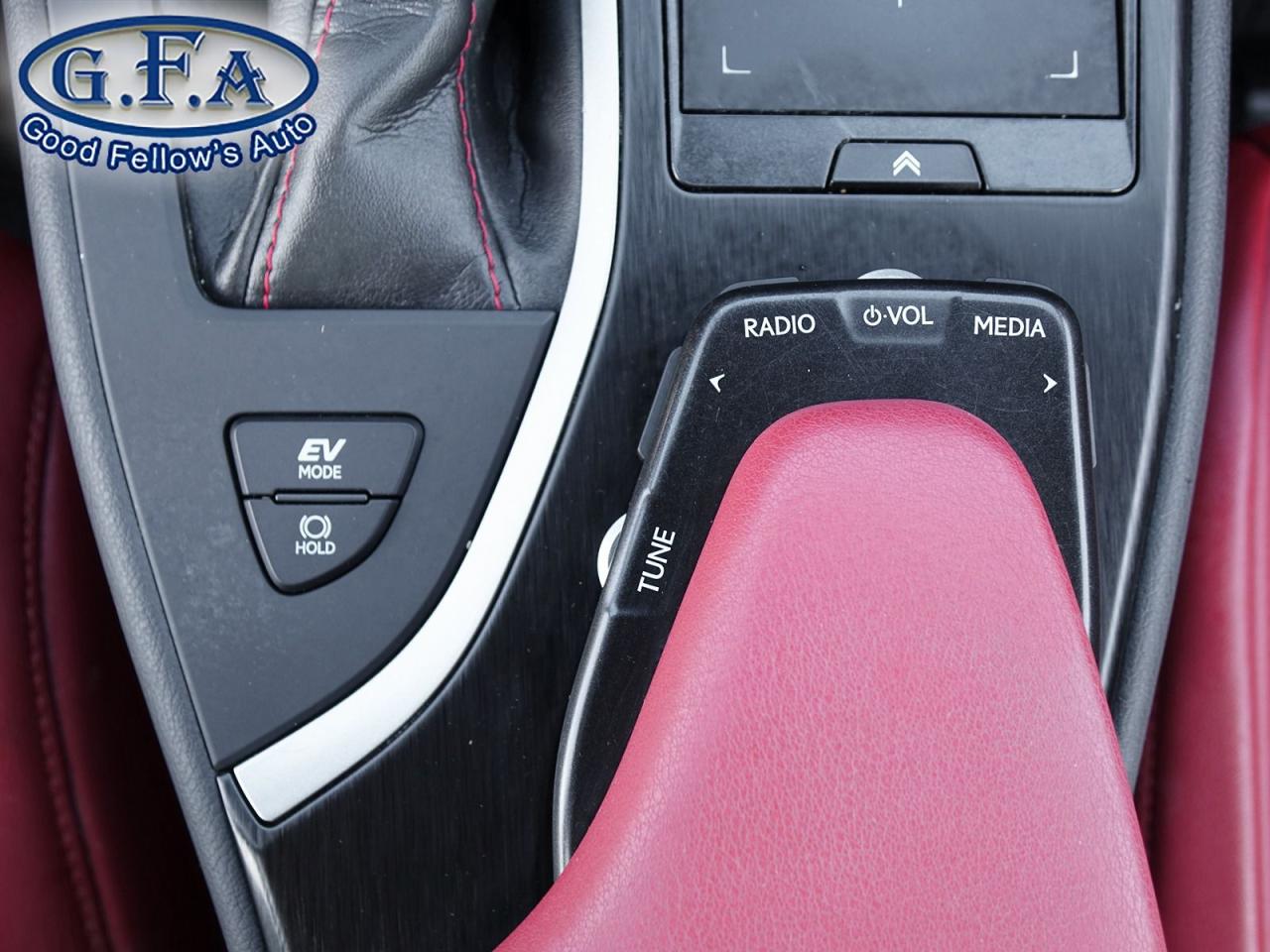2021 Lexus UX HYBRID F SPORT, AWD, LEATHER, SUNROOF, BACK UP CAM Photo41