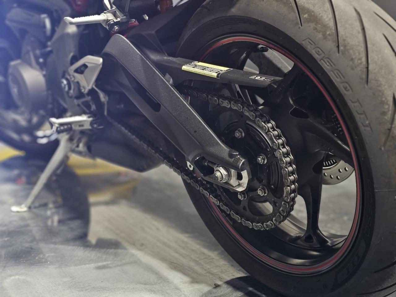 2021 Triumph Speed Triple R 765R - Photo #12