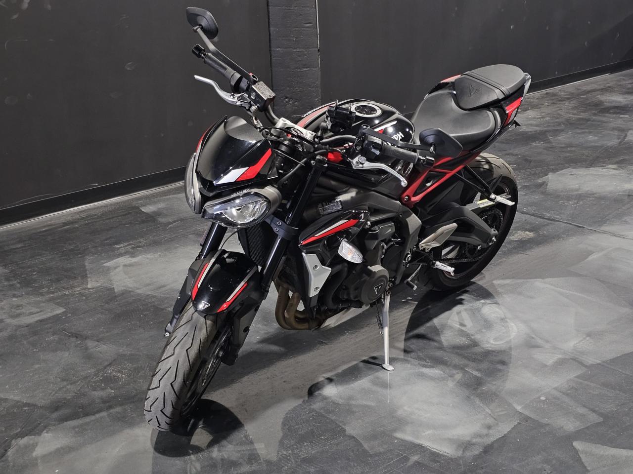 Used 2021 Triumph Speed Triple R 765R for sale in Mississauga, ON