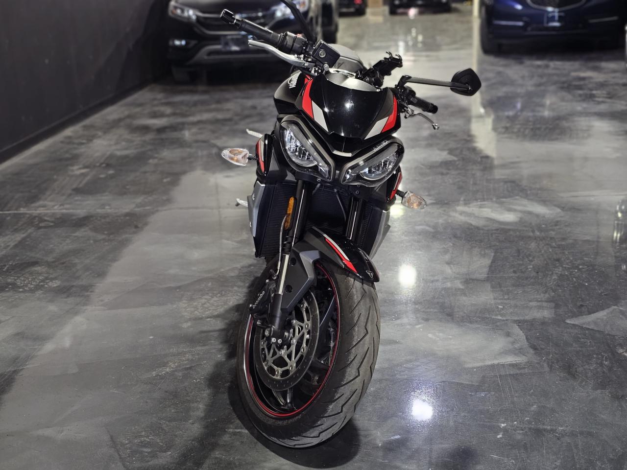 2021 Triumph Speed Triple R 765R - Photo #8