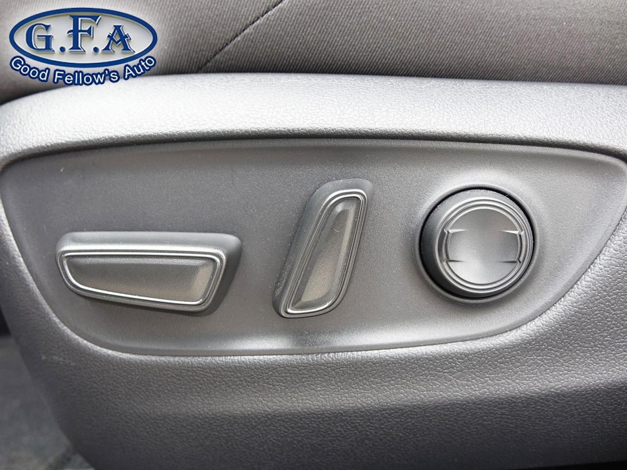 2024 Toyota RAV4 SE PRIME MODEL, PLUG IN HYBRID, AWD, SUNROOF, REAR - Photo #9