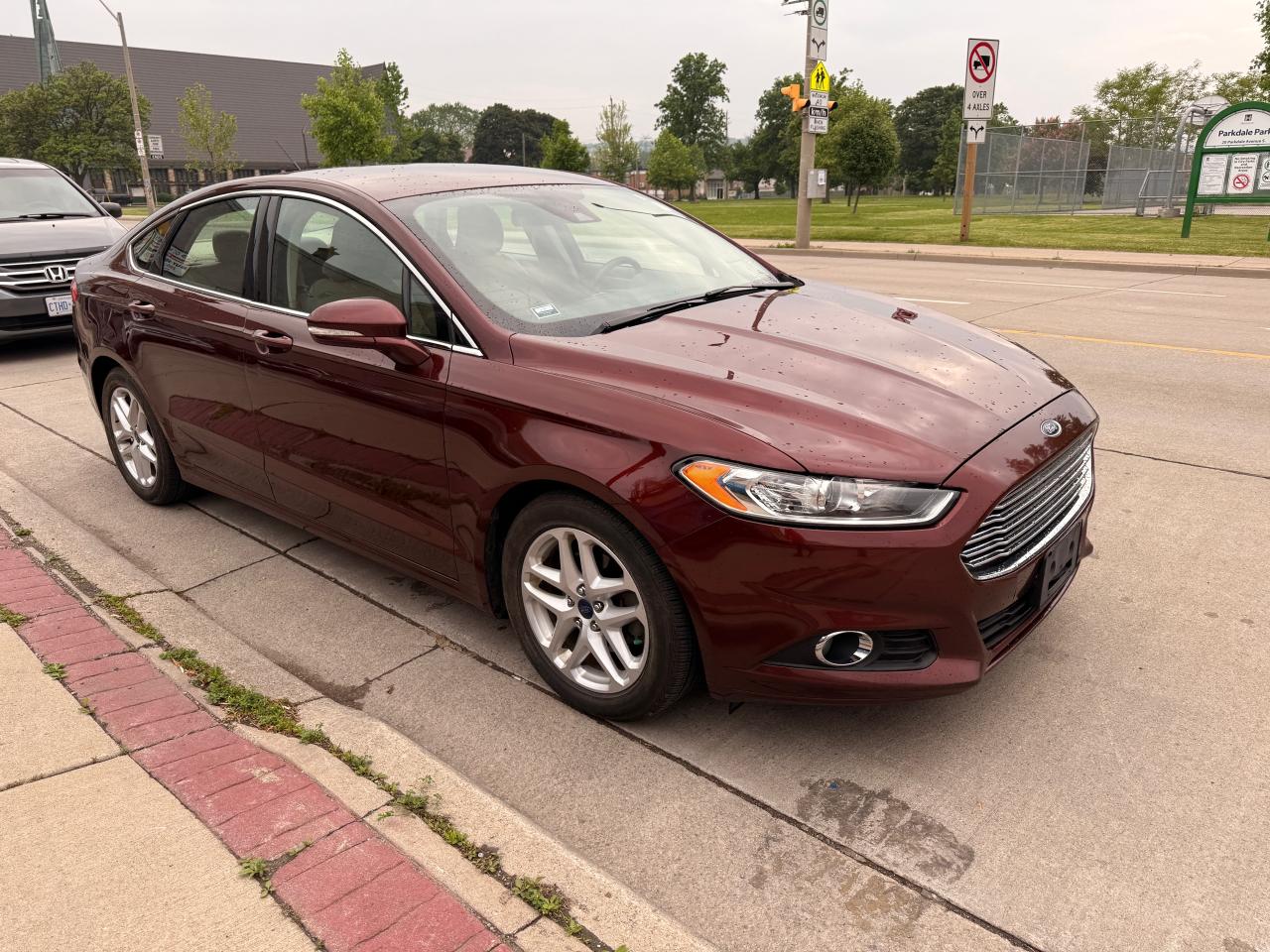 2015 Ford Fusion SE - Photo #6