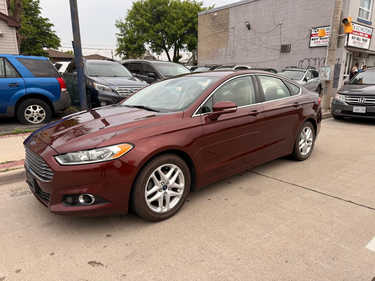 2015 Ford Fusion SE Photo3