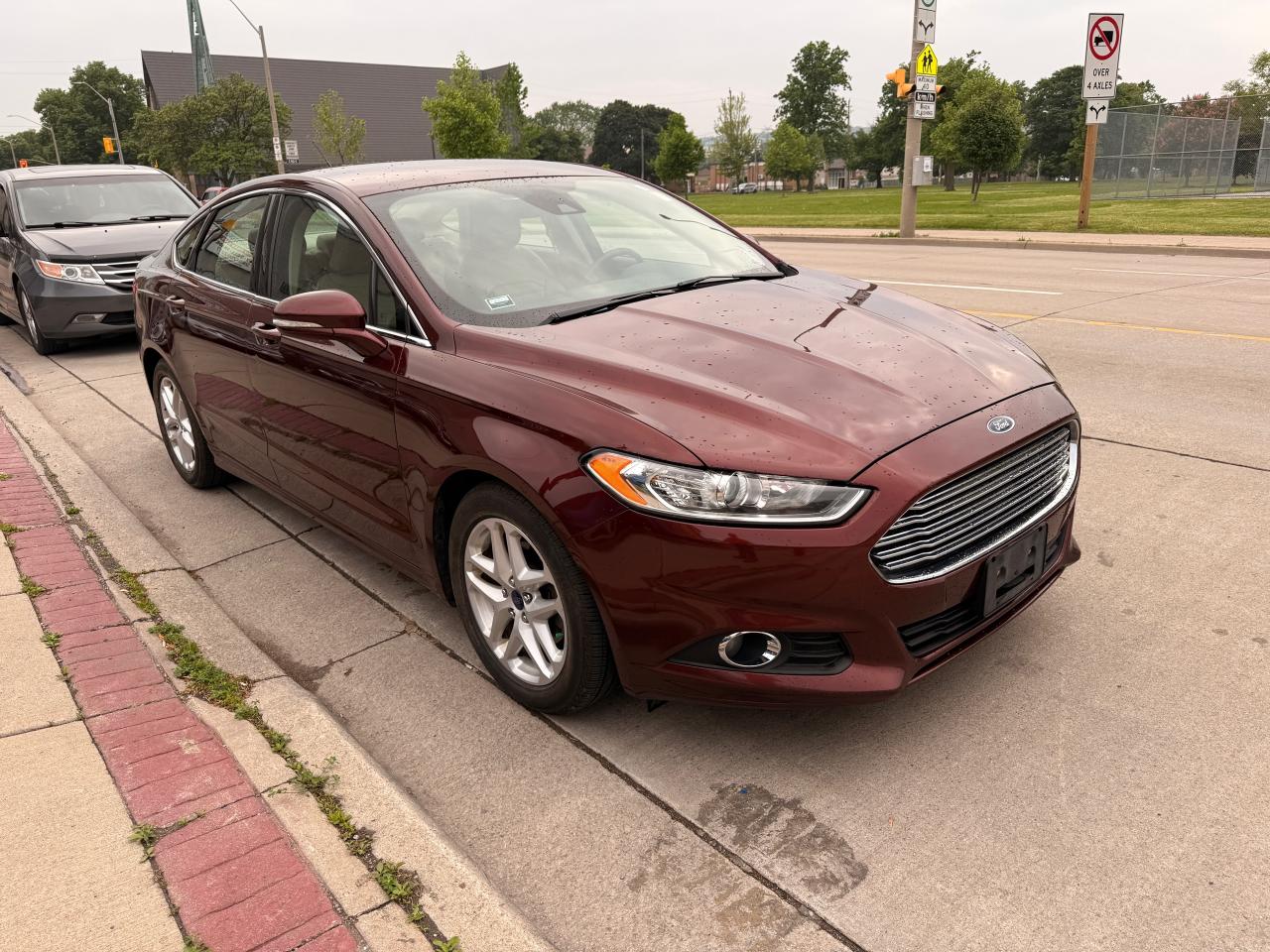 2015 Ford Fusion SE Photo4