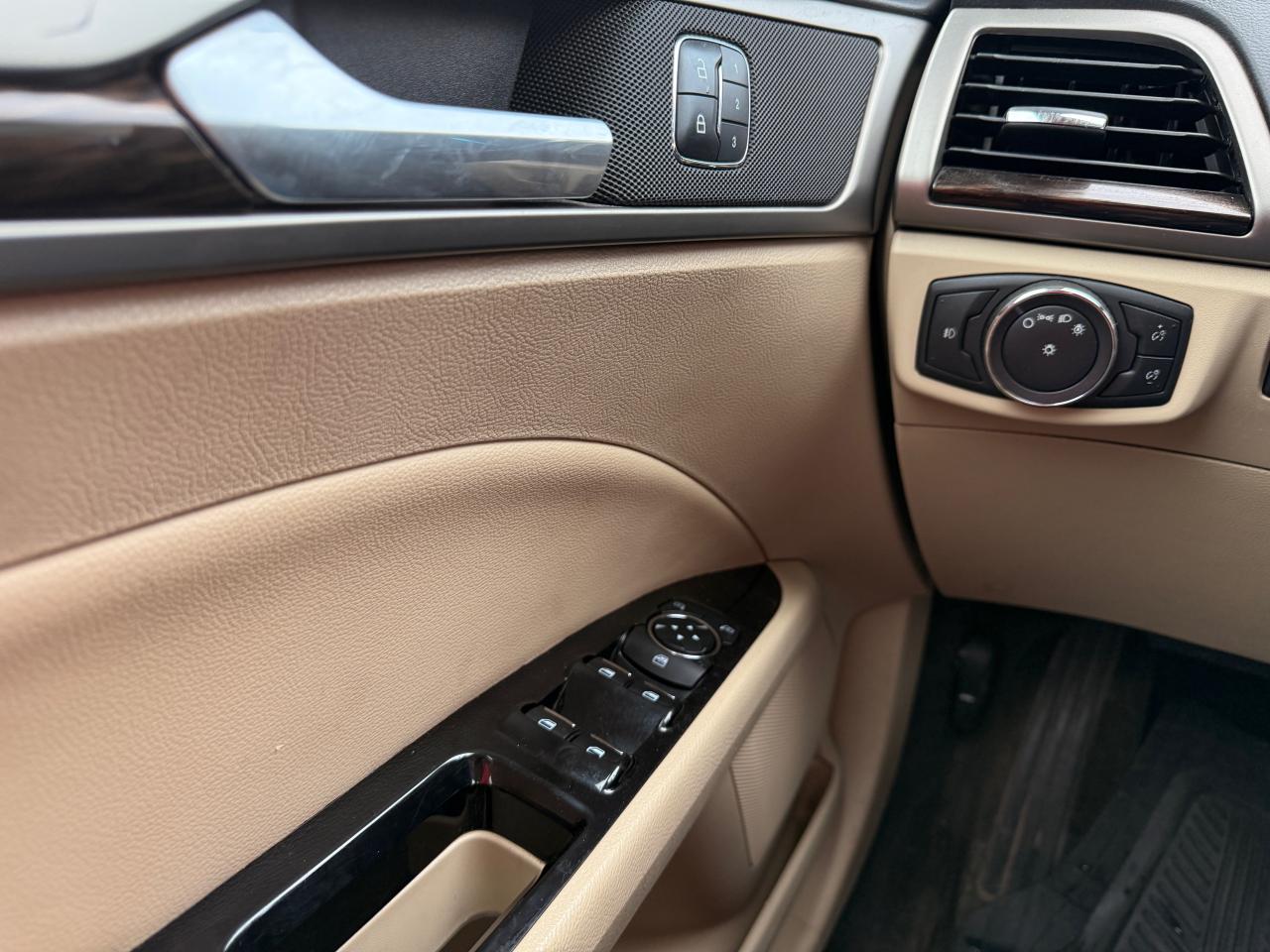 2015 Ford Fusion SE - Photo #30