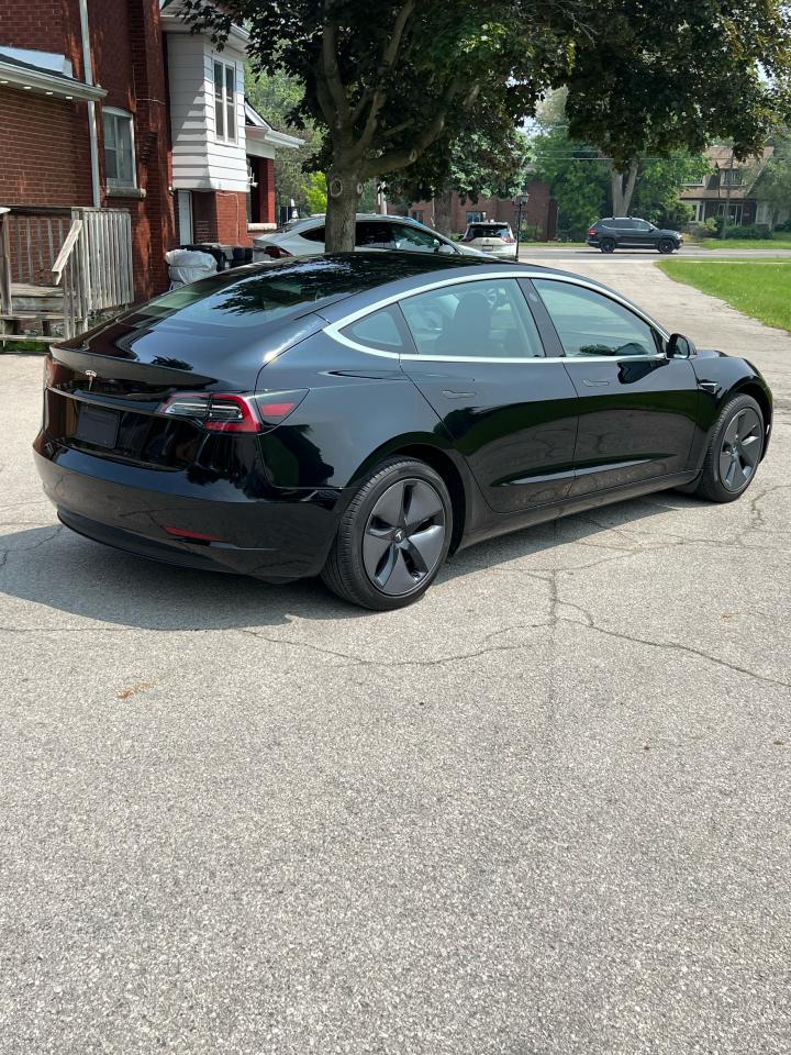 2019 Tesla Model 3 STANDARD RANGE PLUS - Photo #4