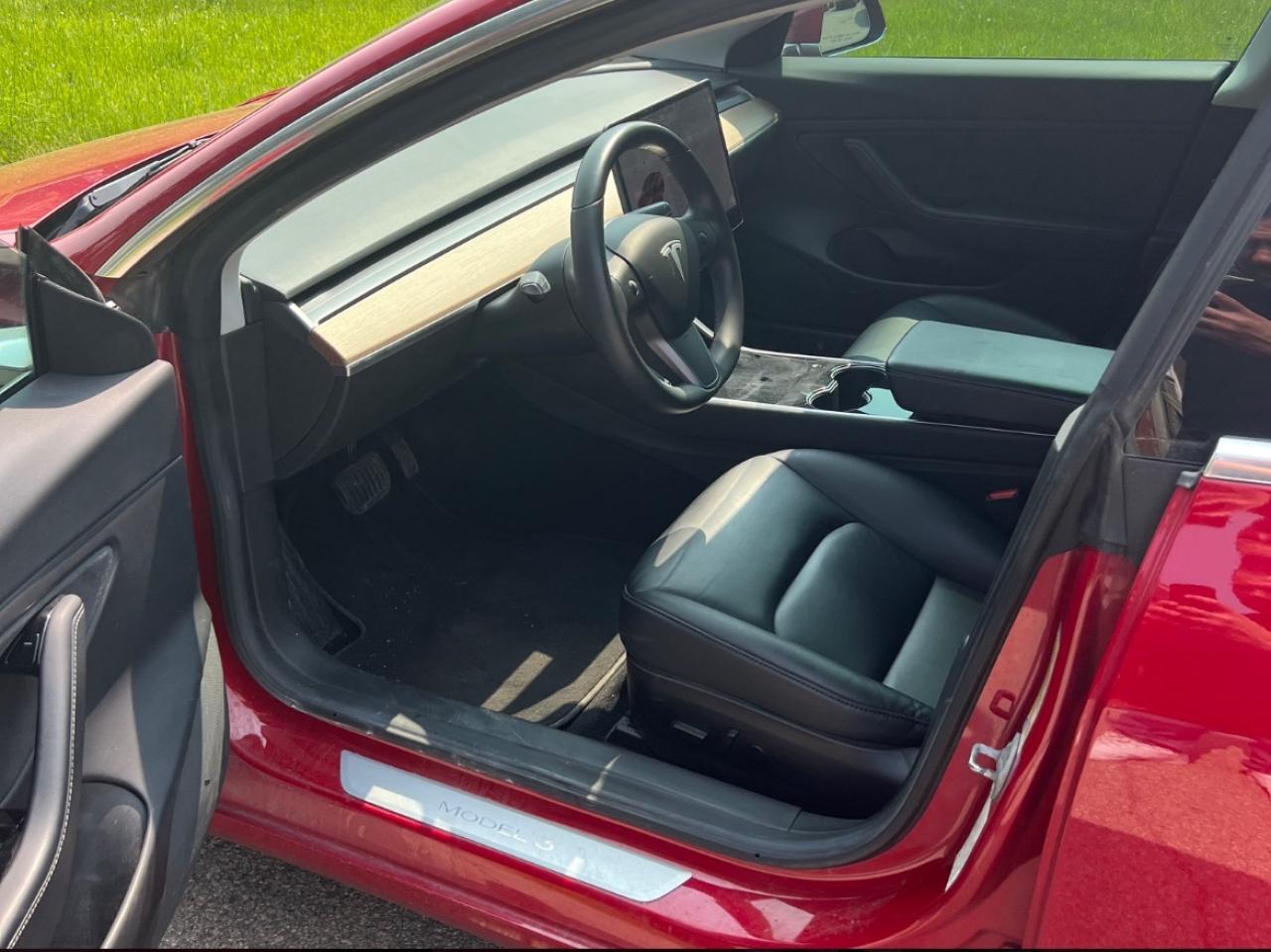 2019 Tesla Model 3 LONG RANGE - Photo #5