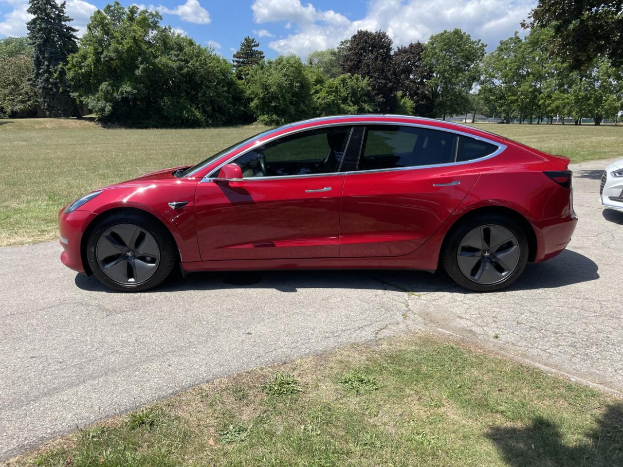 2019 Tesla Model 3 LONG RANGE - Photo #3