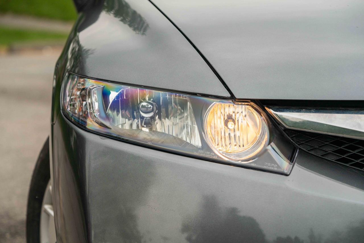 2010 Honda Civic DX-G - Photo #7